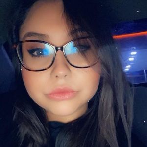 Meet your Posher, Daniela